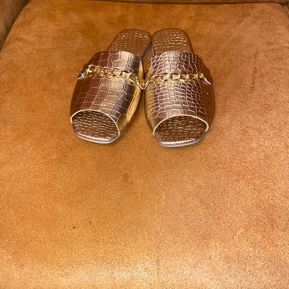 Chic Me sandals